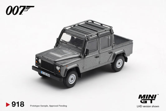 Mini GT Land Rover Defender 110 Crew Cab Skyfall 2012 English blister 1:64. Front