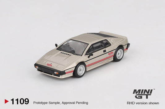 Mini GT Lotus Esprit Turbo 1980 Metallic Silver 1:64 diecast model car. Front