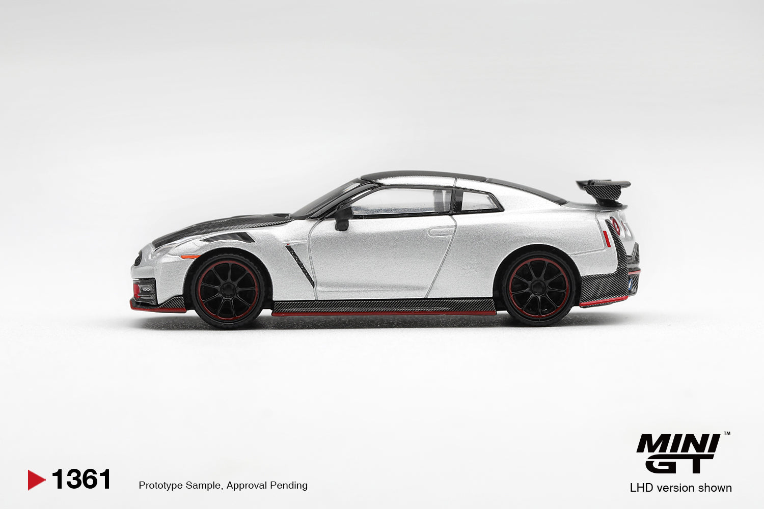 Mini GT 2024 Nissan GT-R R35 Nismo in Silver Metallic.