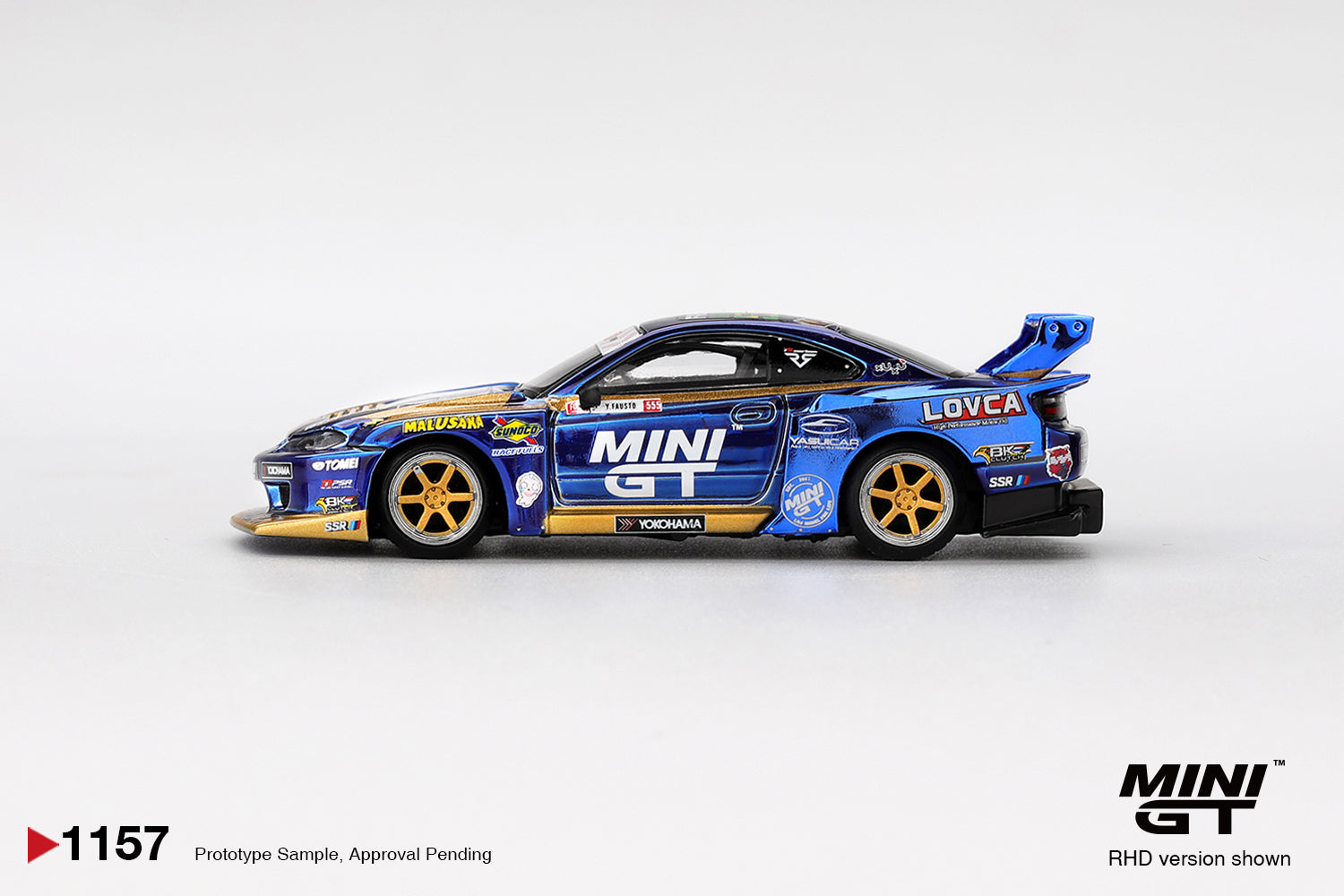 1:64 Mini GT Nissan Silvia S15 LB-Super Silhouette #555 Team Mini GT Liberty Walk Formula Drift 2025 – drift-spec die-cast model. Side