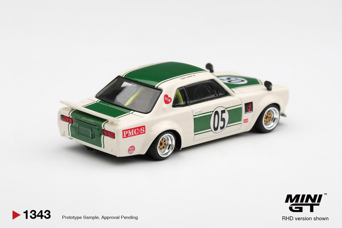 Mini GT Nissan Skyline GT-R Hakosuka LB-Works in white and green.