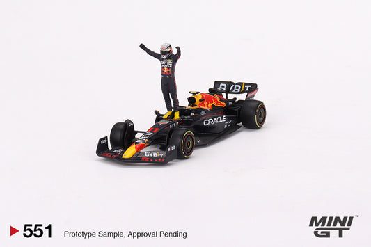 (Pre-Order) Mini GT - Oracle Red Bull Racing RB18 #11 Sergio Pérez 2022 Monaco Prix Winner