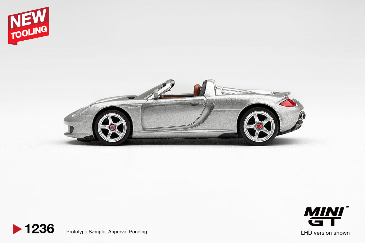 Mini GT Porsche Carrera GT 2006 in Silver Metallic.