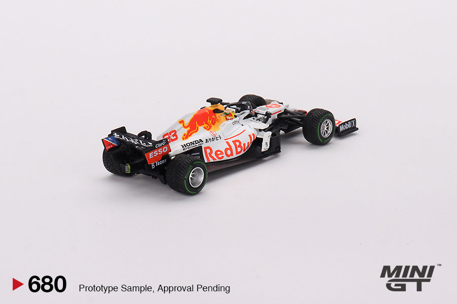 (Pre-Order) Mini GT - Red Bull RB16B #33 Max Verstappen 2021 Turkish Grand Prix 2nd Place