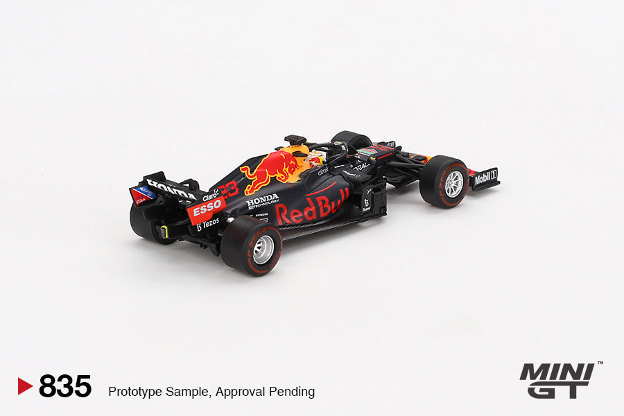 (Pre-Order) Mini GT - RedBull Racing RB16B #33 Max Verstappen Abu Dhabi Grand Prix Winner 2021