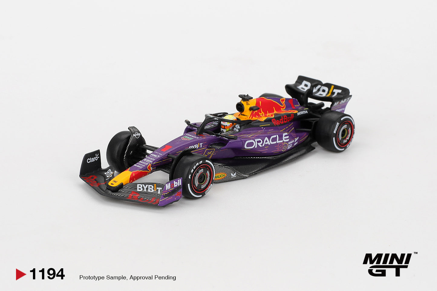 Mini GT Red Bull Racing RB19 #1 Max Verstappen Las Vegas Grand Prix 2023 winner diecast 1:64. Front