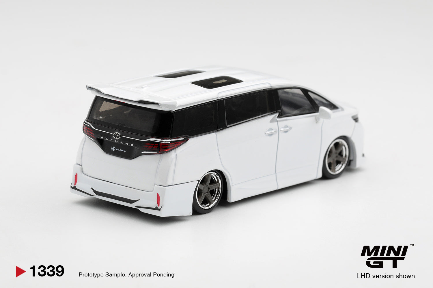 Mini GT Toyota Alphard 40 KUHL in white.