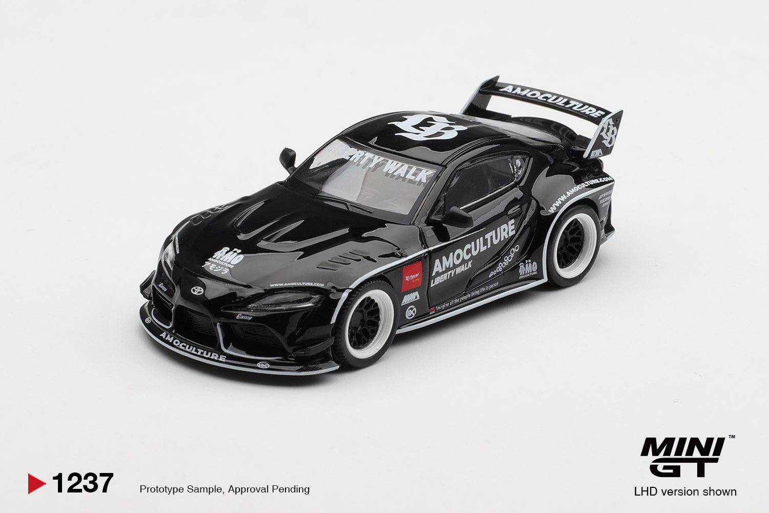 Mini GT Toyota GR Supra LB Works Amoculture 2026 1:64 diecast model. Front