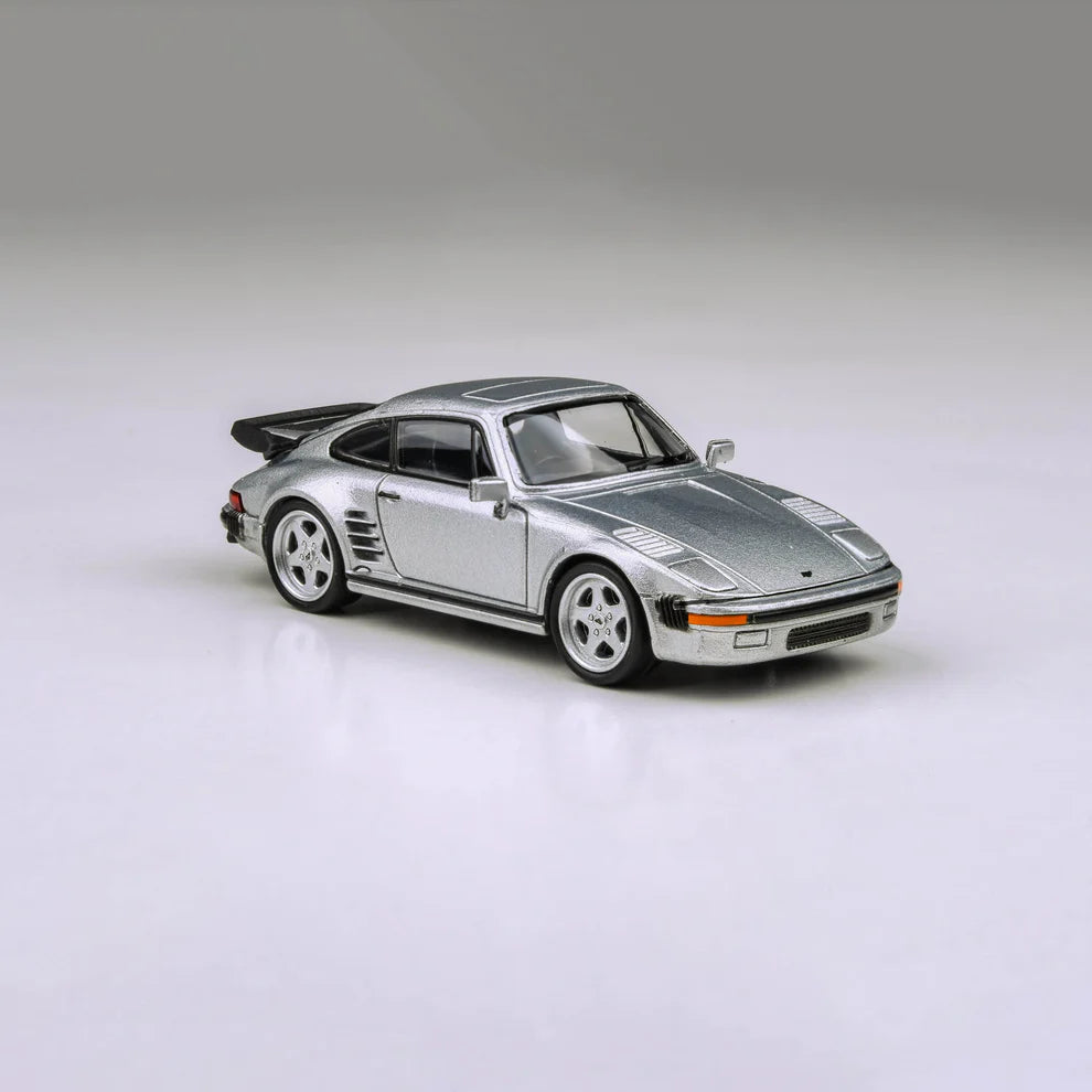 PARA64 1:64 RUF BTR Slantnose 1986 silver Porsche Flachbau diecast model. Side