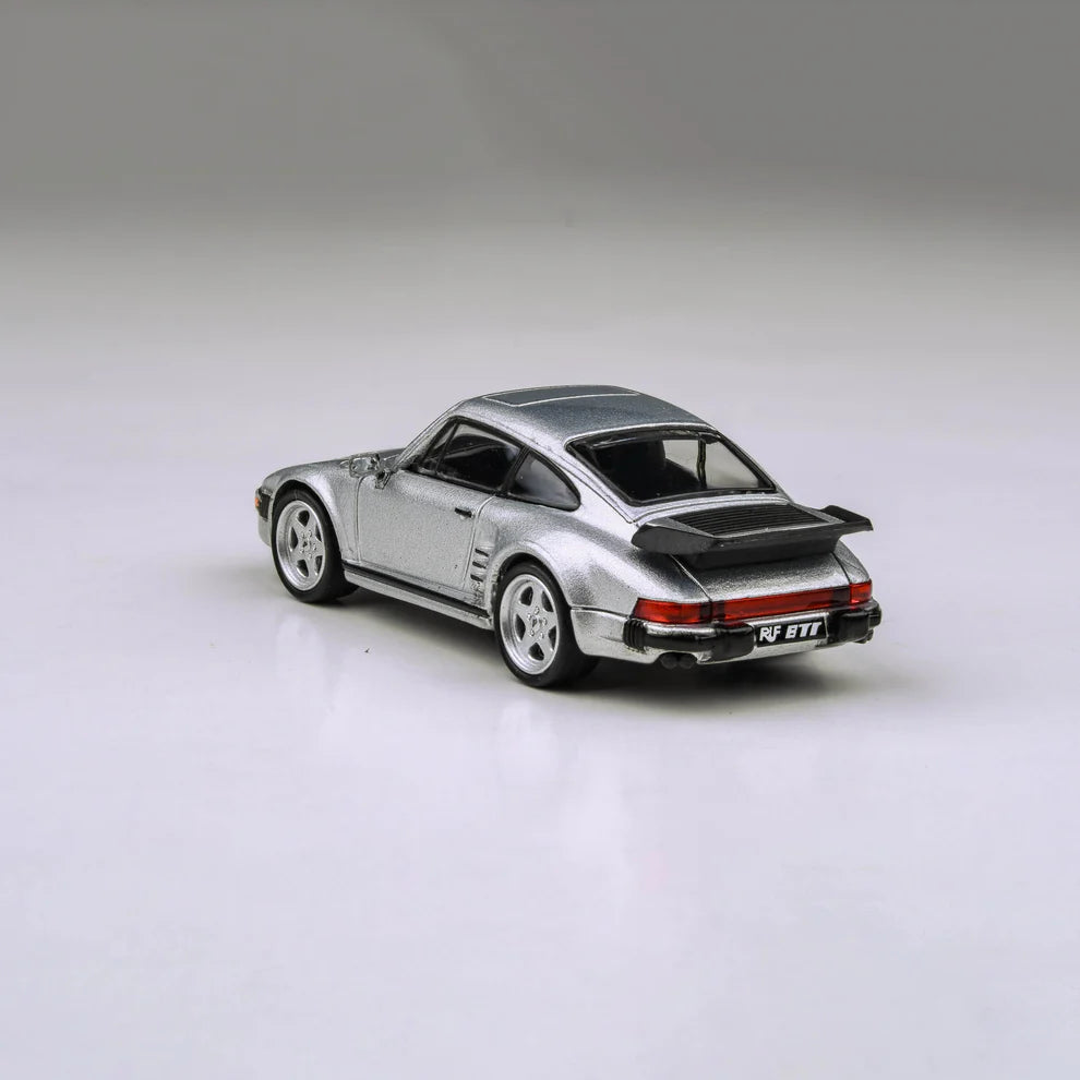 PARA64 1:64 RUF BTR Slantnose 1986 silver Porsche Flachbau diecast model. Back