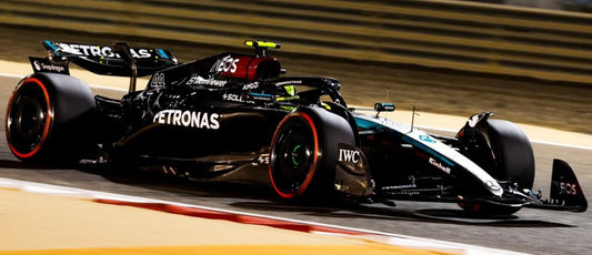 (Pre-Order) Sparky - Mercedes-AMG PETRONAS F1 Team No.44 W15 E Performance 2024 Lewis Hamilton