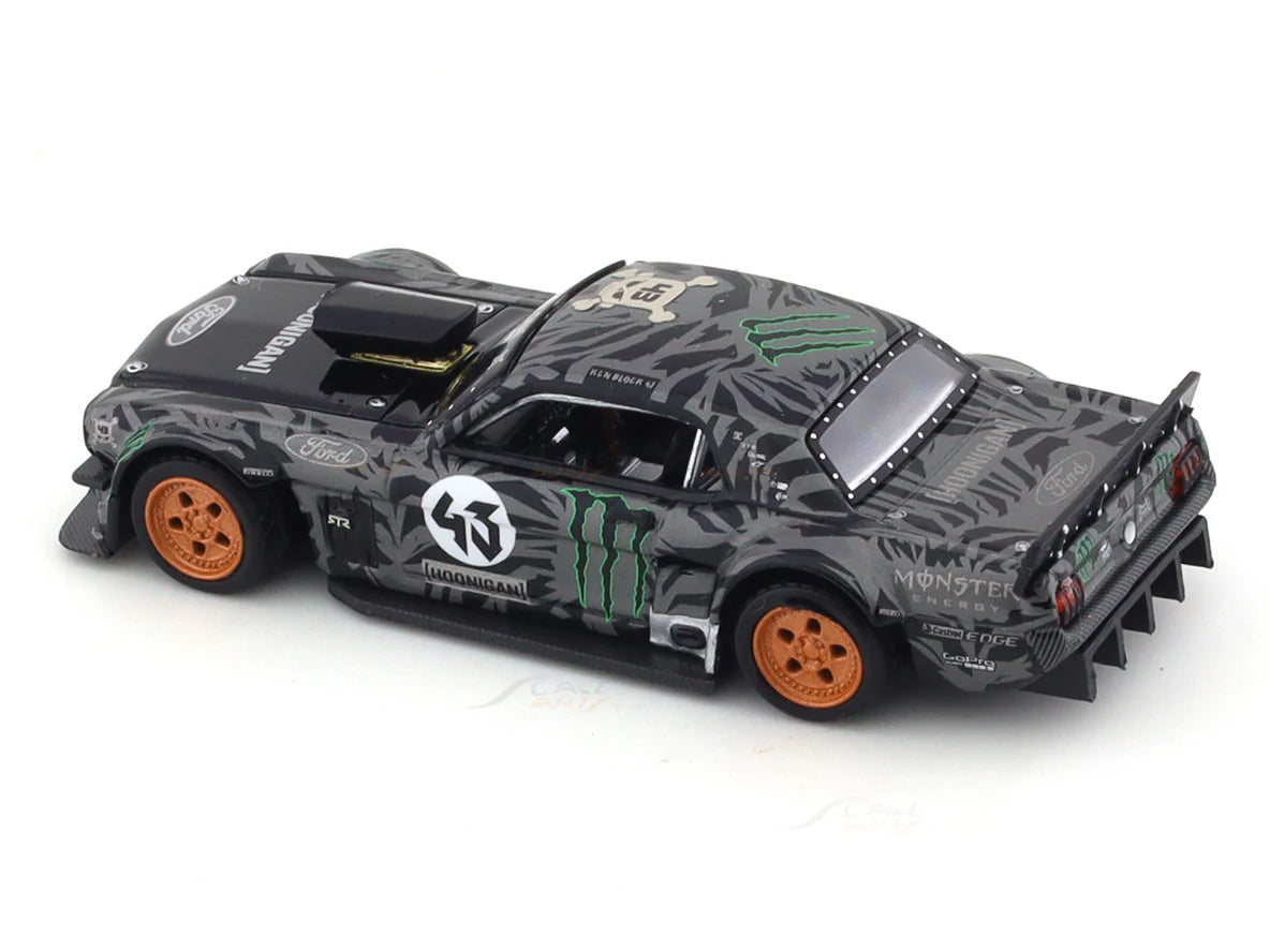Street Weapon - 1965 Ford Mustang Hoonicorn RTR