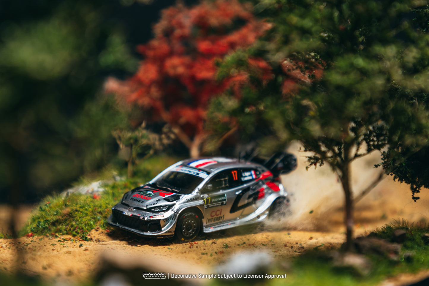 Tarmac Works Hobby64 Toyota GR Yaris Rally1 Hybrid #17 Sébastien Ogier.