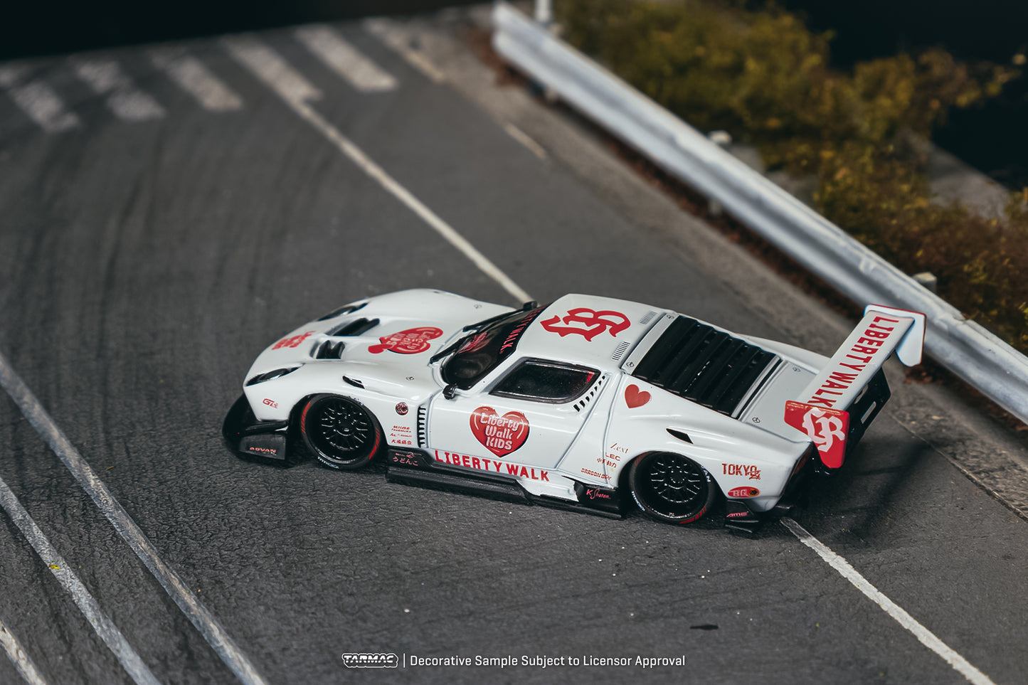 Tarmac Works Lamborghini Miura LB-Silhouette Works Kids from the Global64 collection. Top