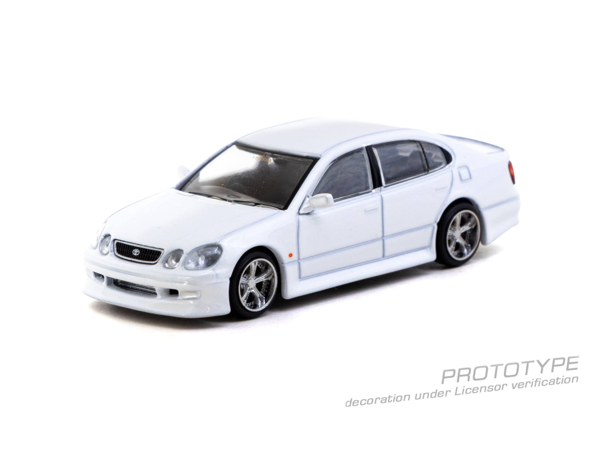 Tarmac Works Toyota Aristo JZS161 V300 Vertex in white from the Global64 collection.