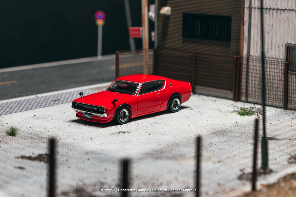 Tarmac Works 1972 Nissan Skyline 2000GT-R KPGC110 in red, a 1:64 Global64 diecast model.