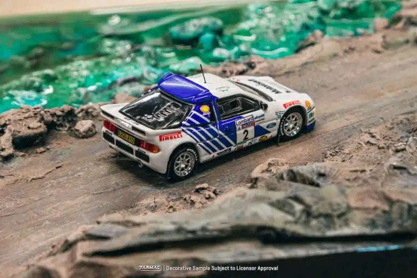 (Pre-Order) Tarmac Works - 1986 Ford RS200