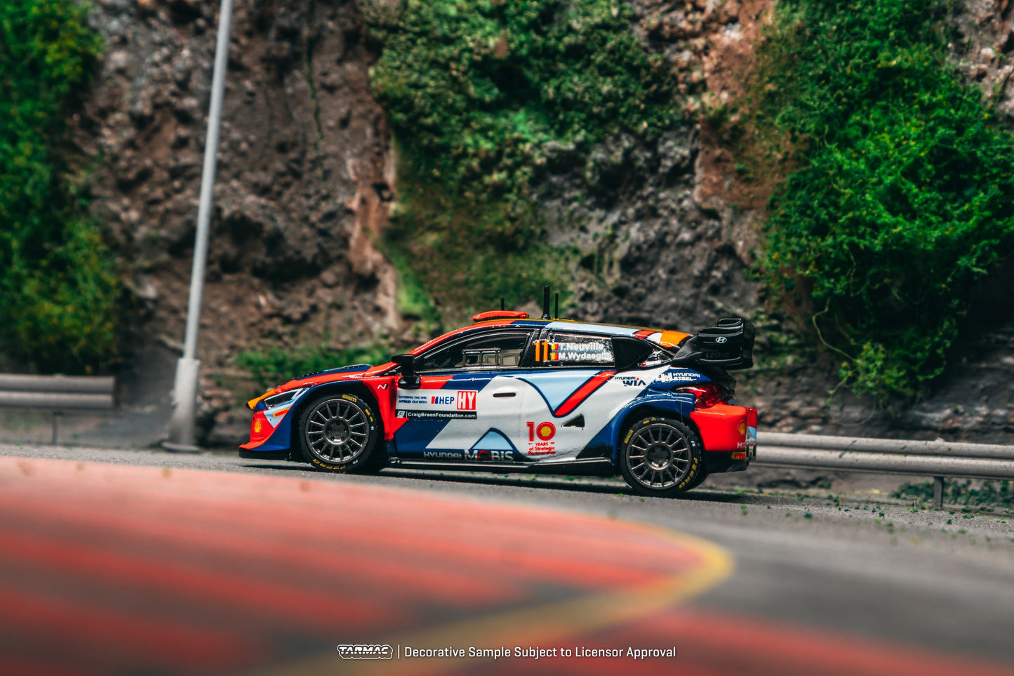 1:64 Tarmac Works Hyundai i20 N Rally1 Hybrid Thierry Neuville / Martijn Wydaeghe 2024 Croatia Rally – WRC champion die-cast model. Side