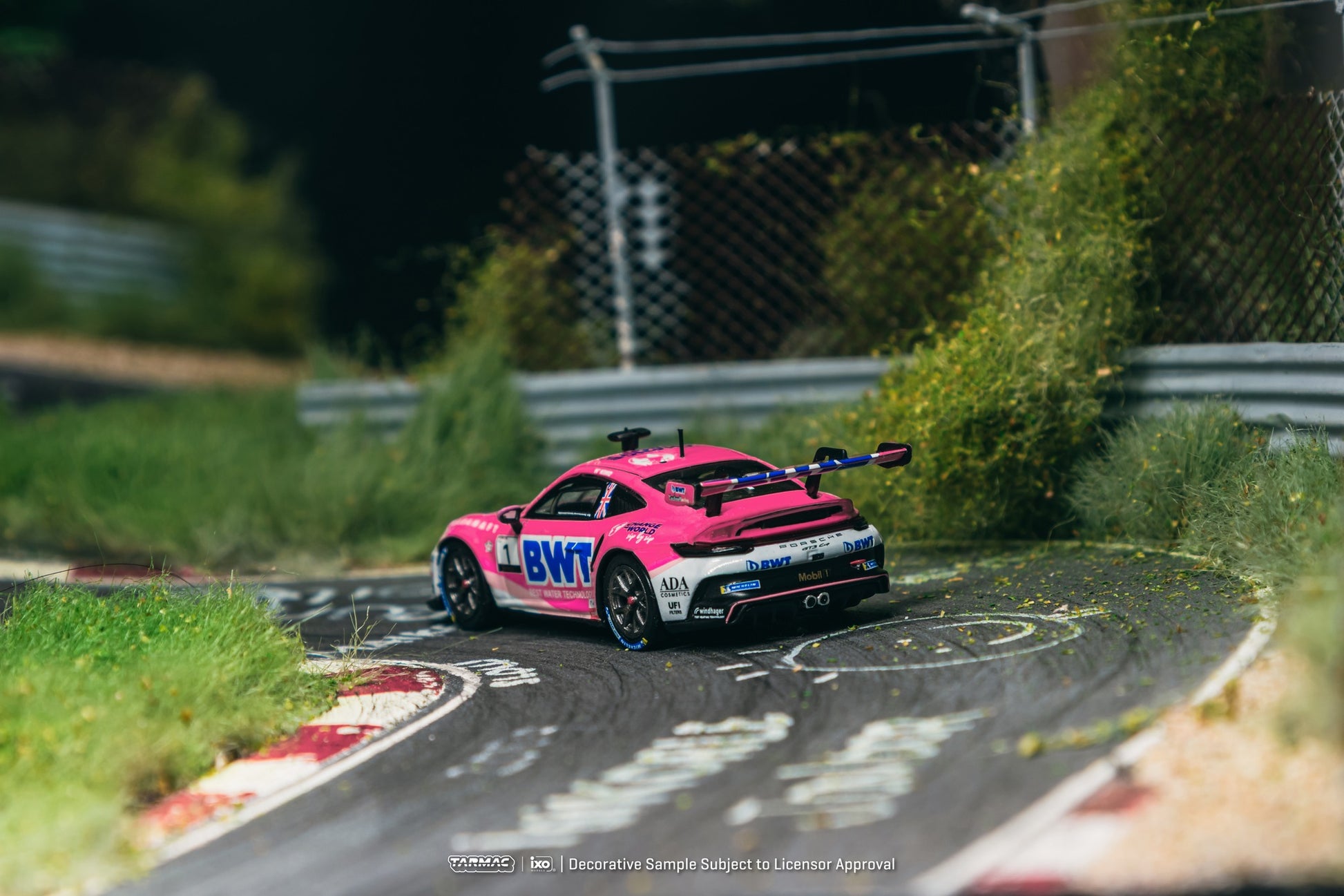 Tarmac Works 2024 Porsche 911 GT3 Cup (992) #1 Harry King, Porsche Mobil 1 Supercup, 1:64 scale model. Back