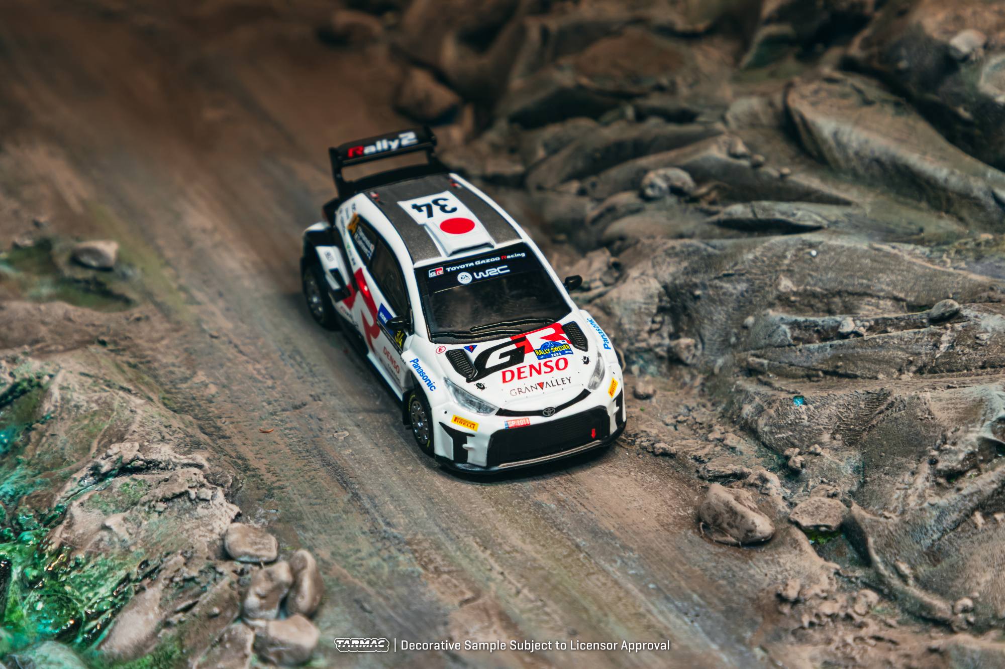 Pre-Order) Tarmac Works - 2024 Toyota Yaris GR Rally2 #34 Yuki