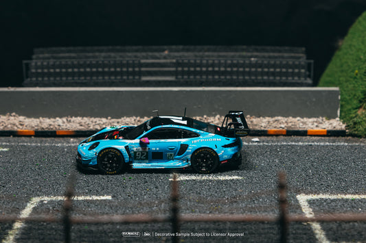 Tarmac Works 2025 Porsche 911 992 GT3 R #92 Ryan Hardwick CAT 24 Hours of Le Mans winner, 1:64 Hobby64.