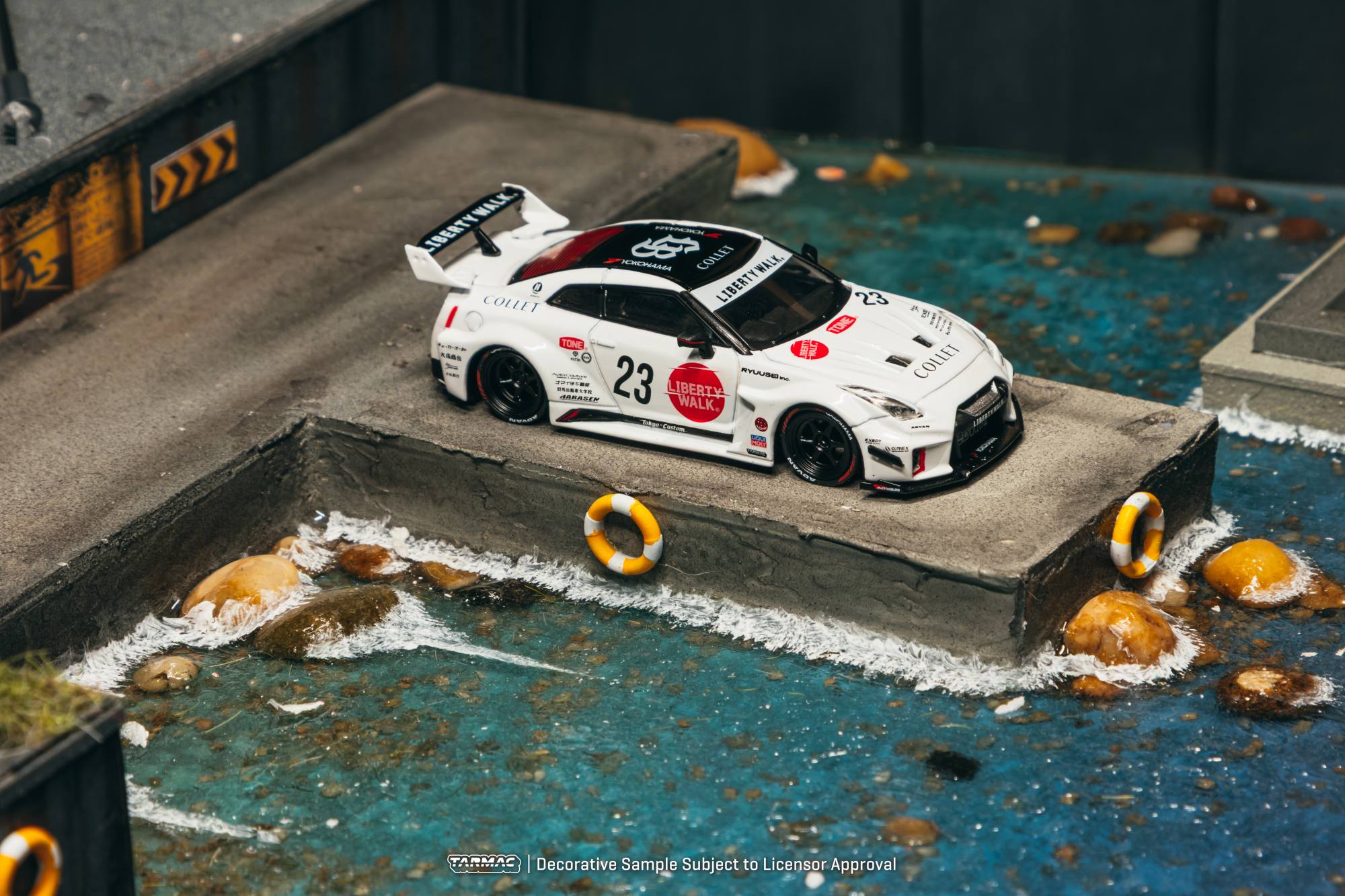 Pre-Order) Tarmac Works - 2026 Nissan GT-R (R35) LB-Silhouette
