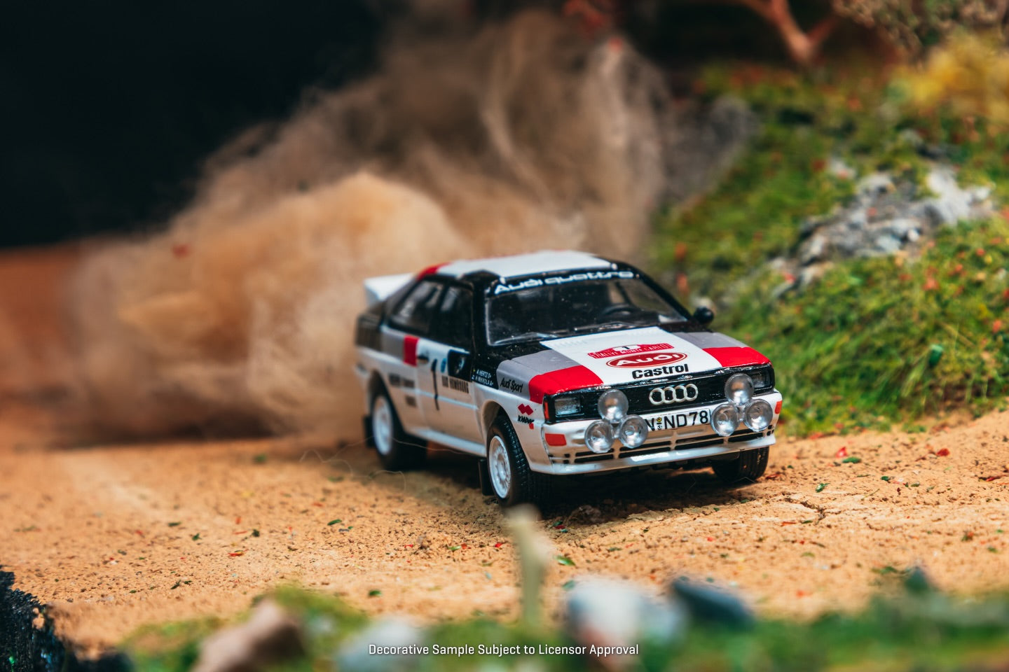 Tarmac Works Audi Quattro A1 Lombard RAC Rally 1982 Winner Mikkola Hertz diecast 1:64. Front