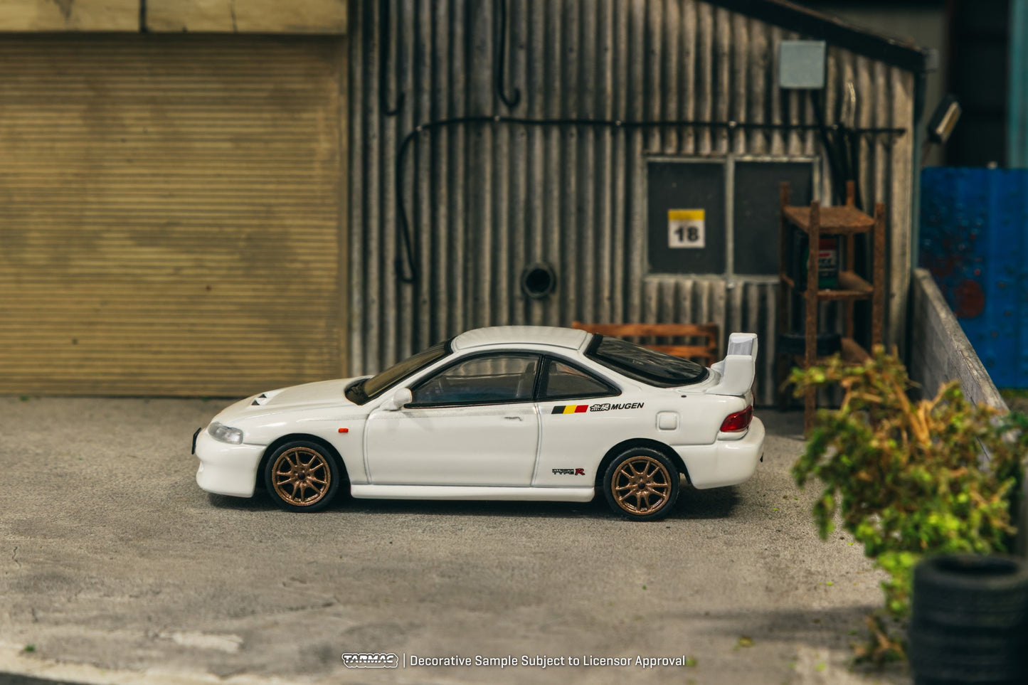 (Pre-Order) Tarmac Works - Honda Integra TYPE R DC2 MUGEN Championship White
