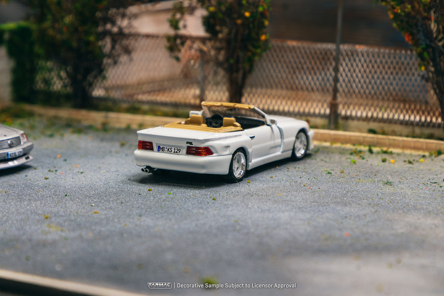 (Pre-Order) Tarmac Works - Mercedes-Benz SL 500 Koenig Specials White