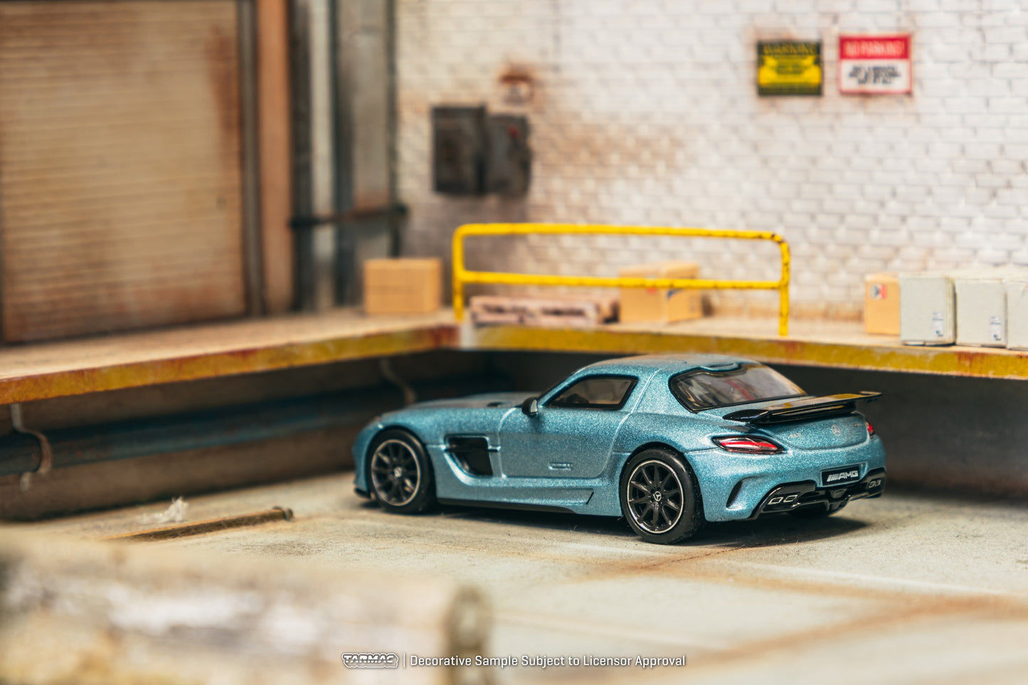 (Pre-Order) Tarmac Works - Mercedes-Benz SLS AMG Coupé Black Series, Matte Blue