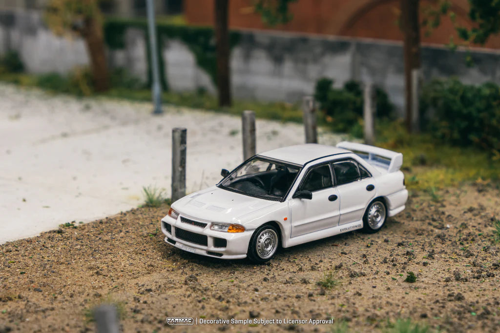 Tarmac Works - Mitsubishi Lancer RS Evolution III White