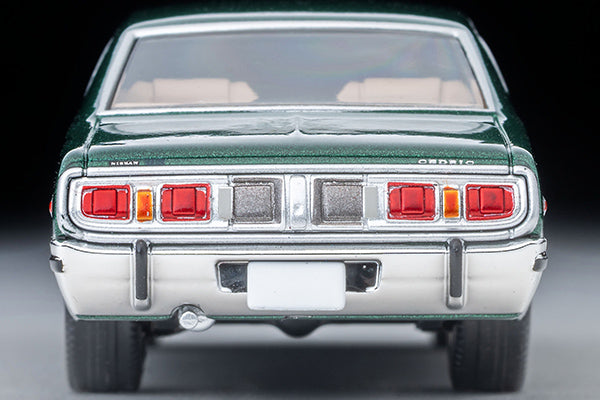 Tomica Limited Vintage 1:64 Nissan Cedric 2800 SGL 1975 green 2 door hardtop diecast model