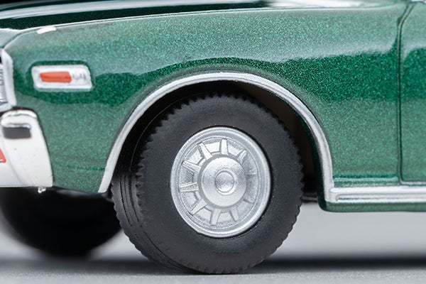 Tomica Limited Vintage 1:64 Nissan Cedric 2800 SGL 1975 green 2 door hardtop diecast model