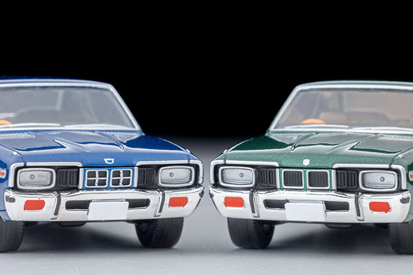 Tomica Limited Vintage 1:64 Nissan Cedric 2800 SGL 1975 green 2 door hardtop diecast model