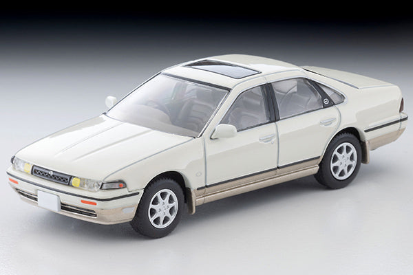 Tomica Limited Vintage 1991 Nissan Cefiro Town Ride SV white beige 1:64