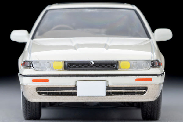 Tomica Limited Vintage 1991 Nissan Cefiro Town Ride SV white beige 1:64