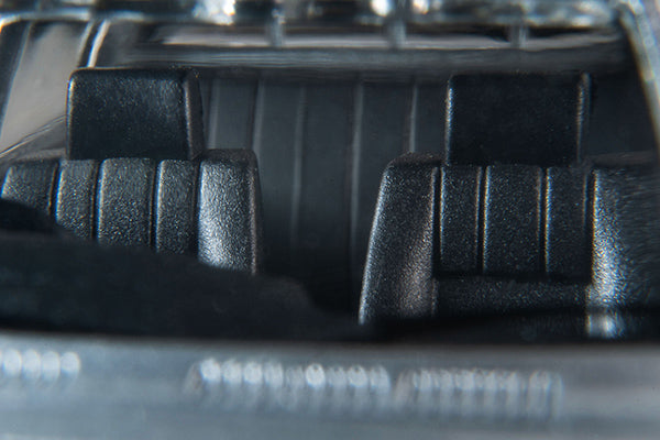 Tomica Limited Vintage 1:64 Toyota Hilux 1991 4WD Double Cab SSR silver pickup diecast model