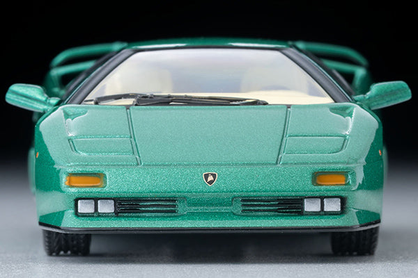 Tomica Limited Vintage Lamborghini Diablo SE30 in green with opening doors and engine cover.